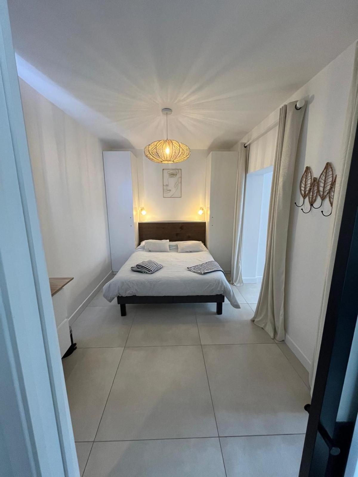 Maison Rouge مييو المظهر الخارجي الصورة