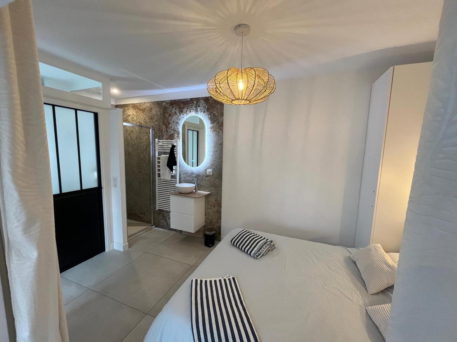 Maison Rouge مييو المظهر الخارجي الصورة
